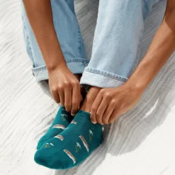New Ankle Socks that Protect Pollinators Teal Hedgehogs Socks