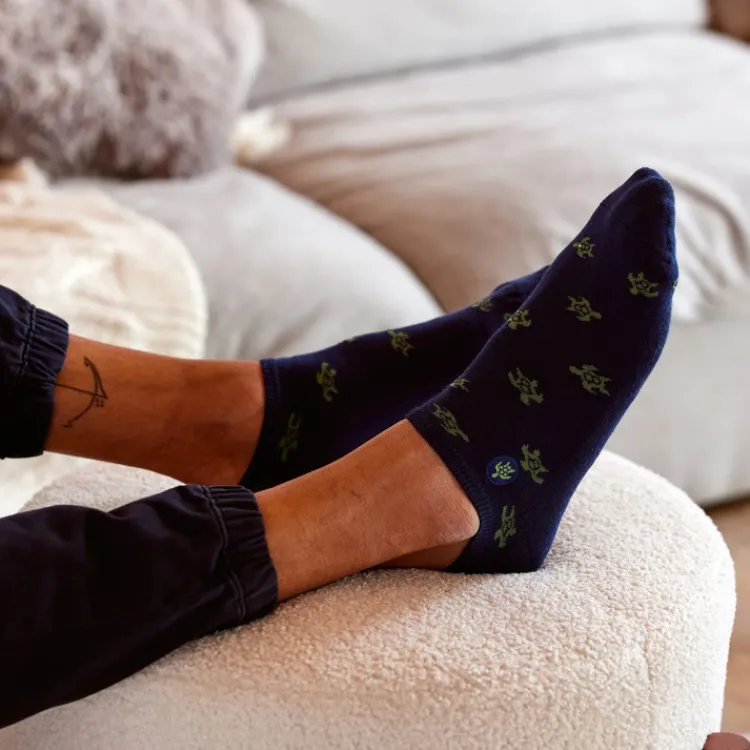 Sale Ankle Socks That Protect Turtles Navy Socks