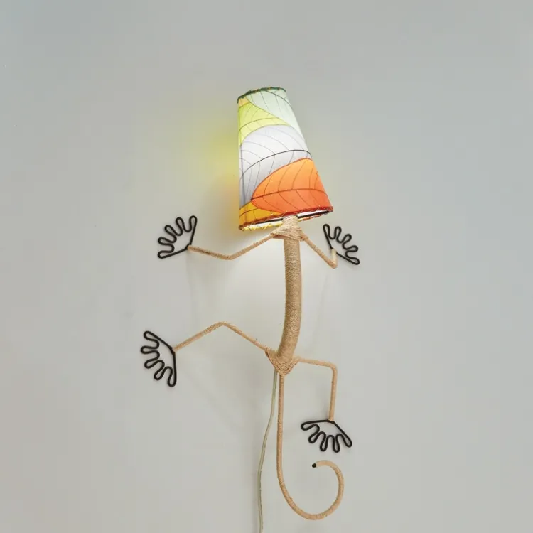 Hot Gecko Leaf Lamp – Multi – in stock end April Leaf Lamps | Wall Decor