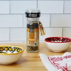 Best Madagascar Garlic Pepper Grinder Food | Chef Accessories