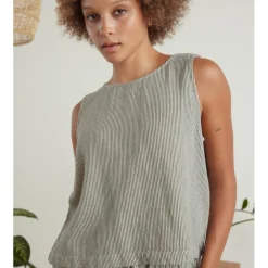 Fashion Oberlin Tank Tops & Tunics