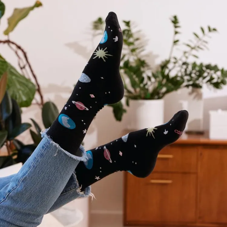 Discount Socks That Support Space Exploration – Galaxy Socks