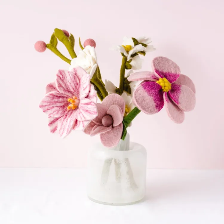 Outlet Strawberry Fields Felt Flower Bouquet Felt Flowers